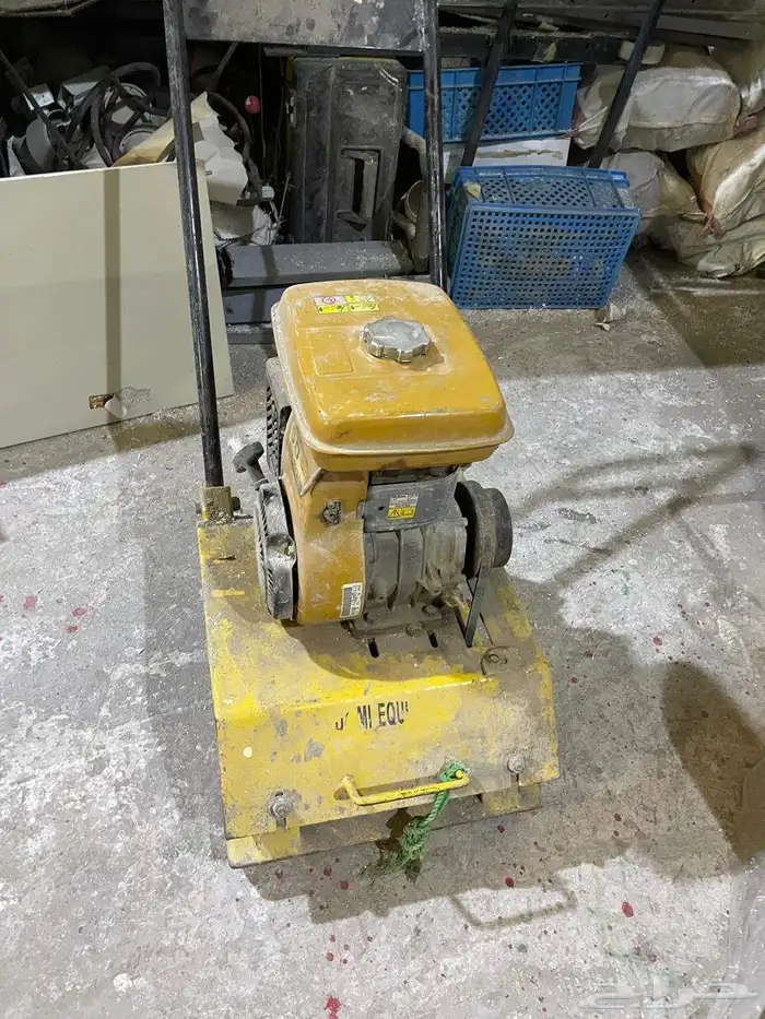 رافعة صغيره مع رجاج سوبارو للبيع 9