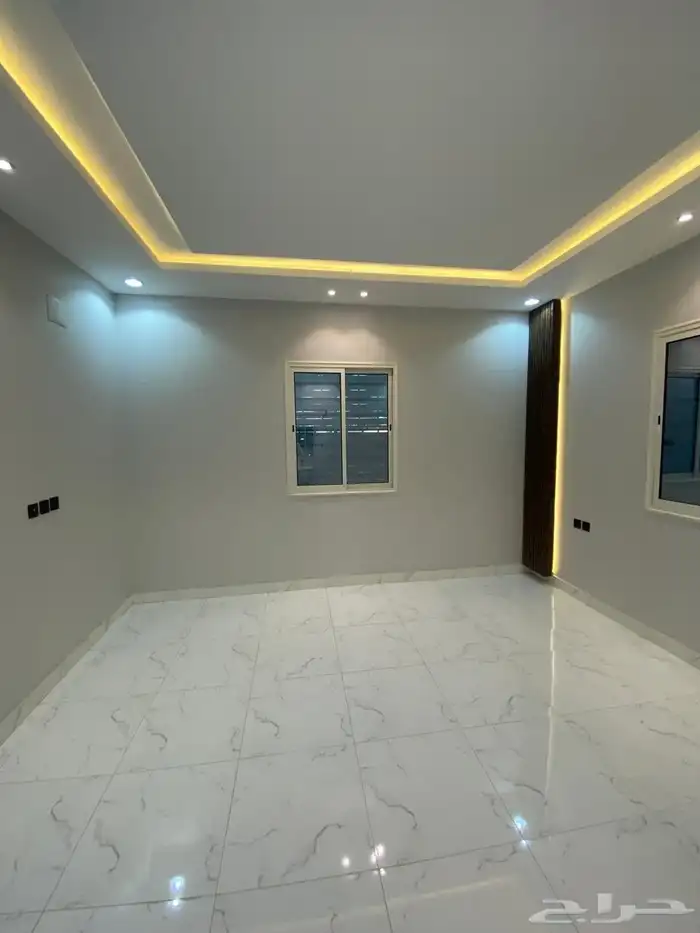 للبيع روف علوي مع ملحق تشطيبات فاخره الموقع خلف مطار ابها 14