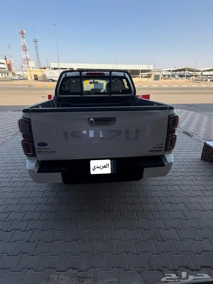 ايسوزو ديماكس غمارتين ديزل LS قير اوتوماتيك 2021 3