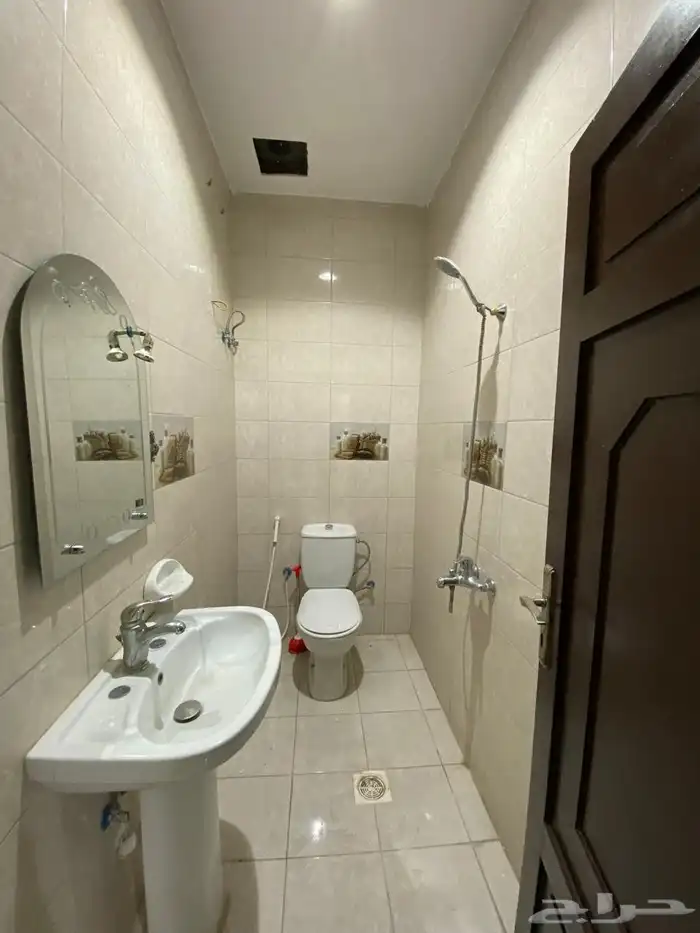 شقه للايجار في حي الصفا غرفتين 6