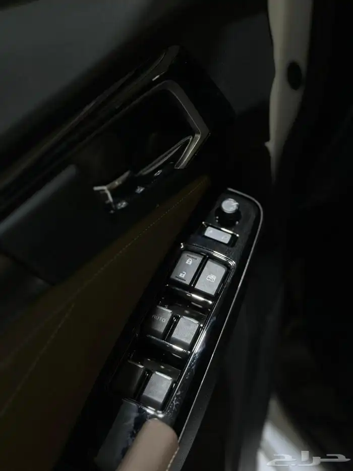 ايسوزو MUX 2024 9