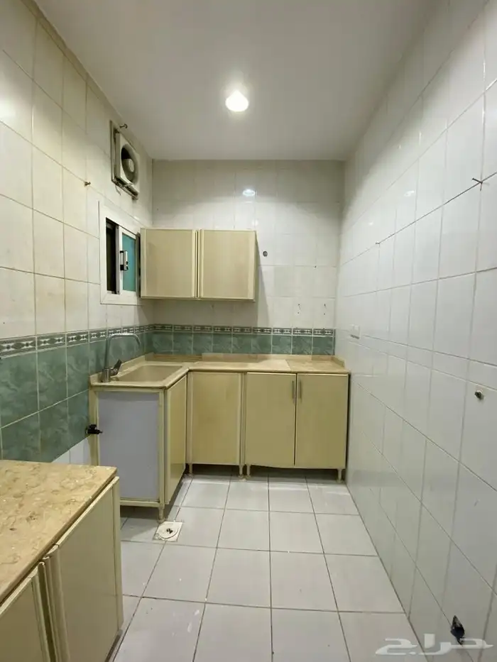 شقه للايجار في حي الصفا غرفتين 9