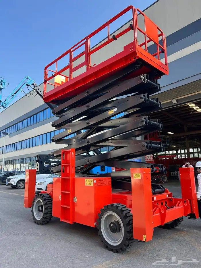 سيزرلفت سيزر لفت كهرباء ديزل للايجار يومي وشهري 4