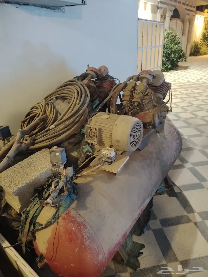 كمبرسر عدد 2 مع مضحات مياة مغسلة سيارات للبيع حجم كبير راسي 2