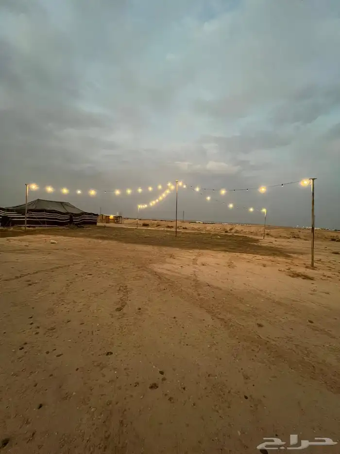 مخيم كامل للبيع باثاثه 12