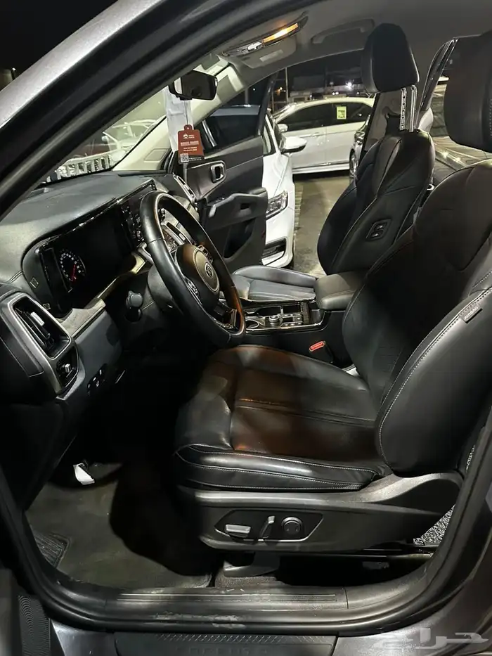 كيا سورنتو ازرق غامق 2021 ديزل بطاقة جمركية وارد كوريا 8