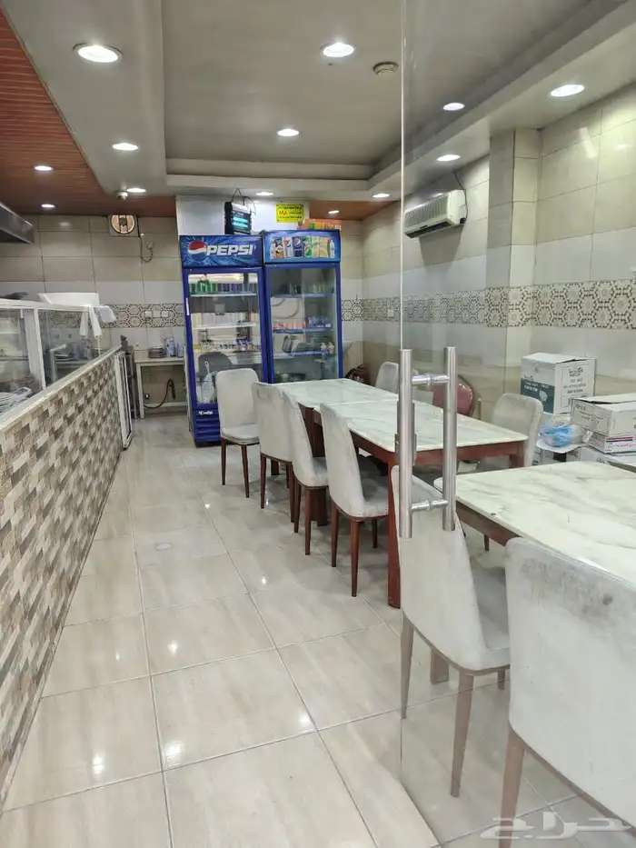 بوفية لتقبيل 0