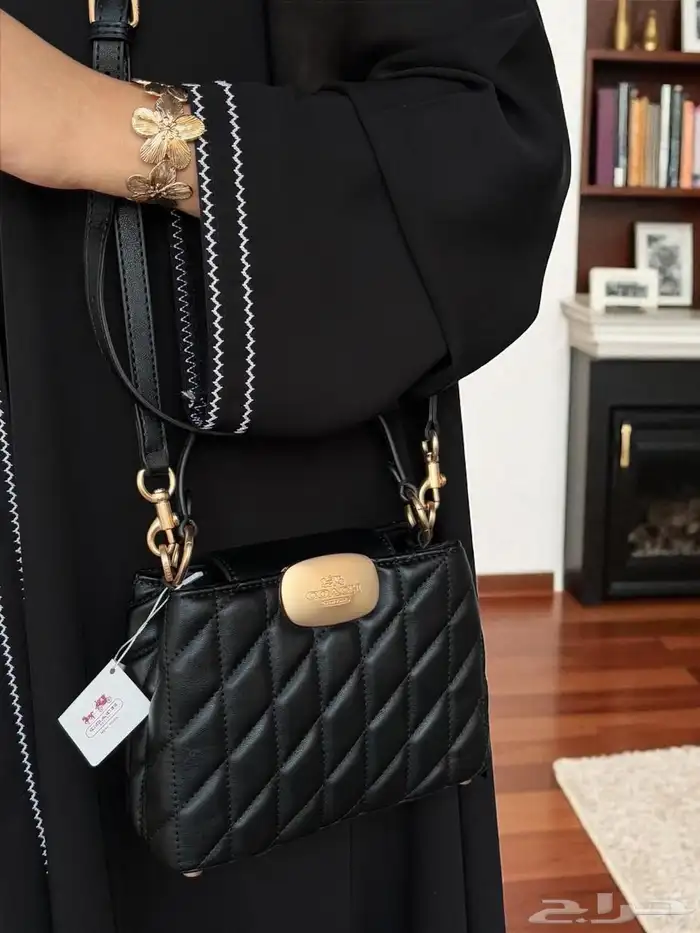 شنط ماركات ماركات درجه اولى مع ملحقاته 98