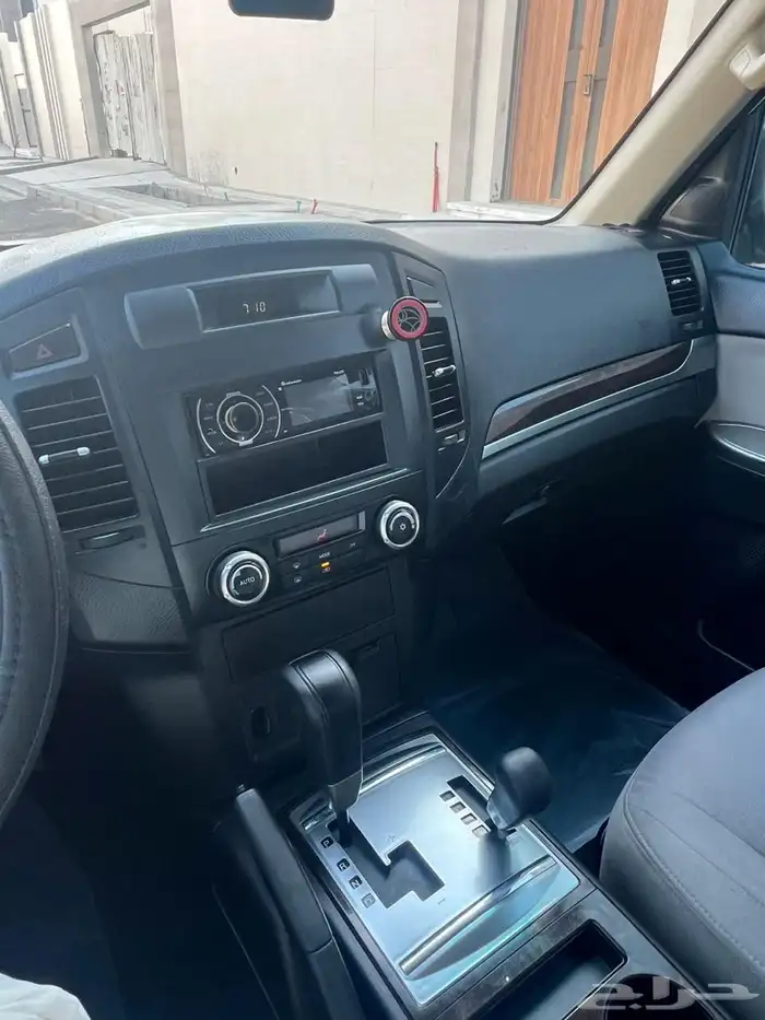 ميتسوبيشي باجيرو ربع 2014 18