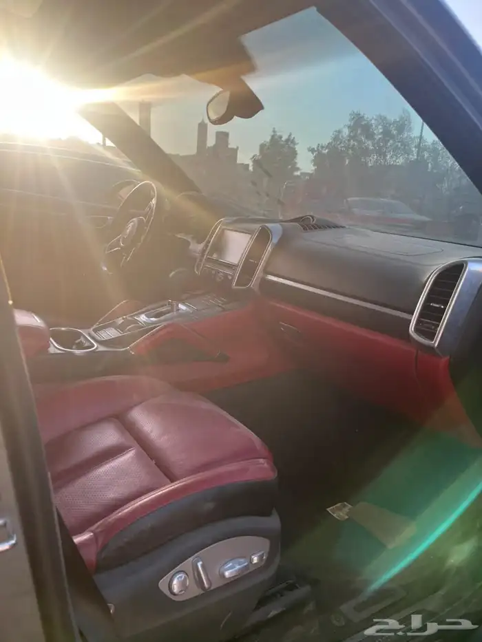 بورش كايين 2016 مصدوم للبيع 3