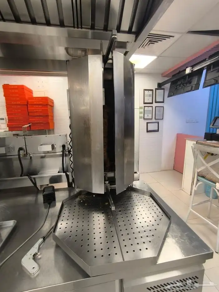 محل للتقبل كامل. وجاهز. براند الدمام حي النور 4