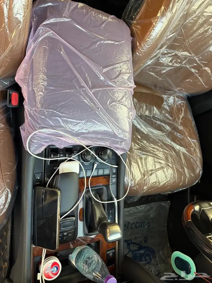 جيب لكزس 2021 بلاك ايديشن 16