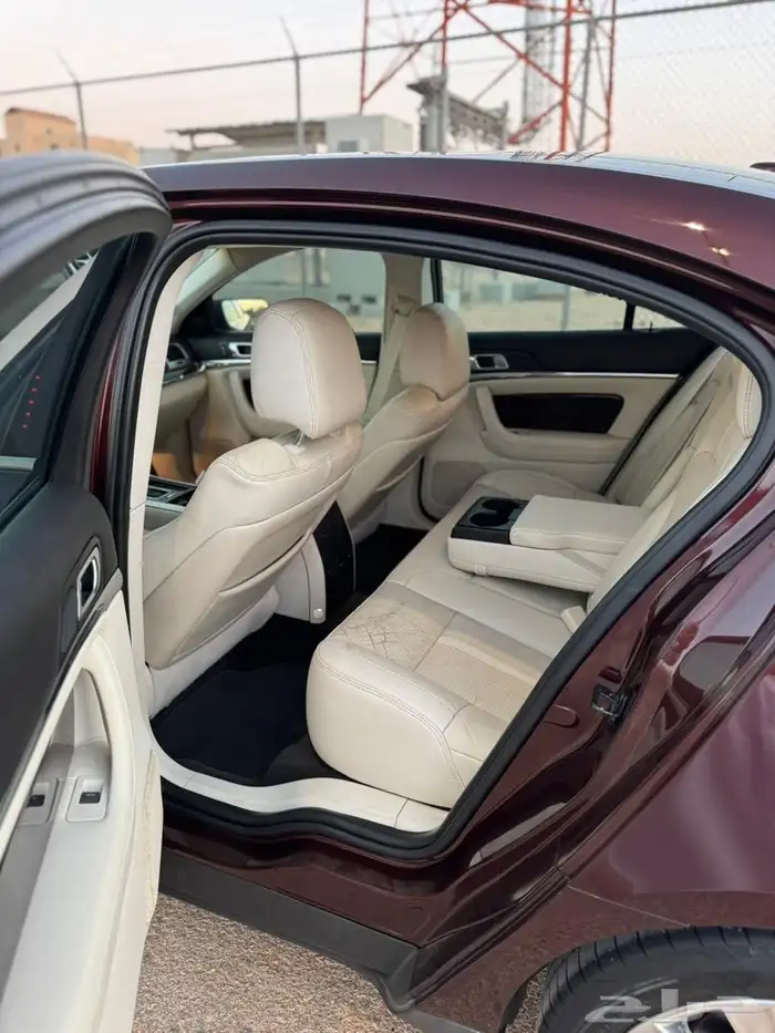 لنكولن 2012 Mks 42