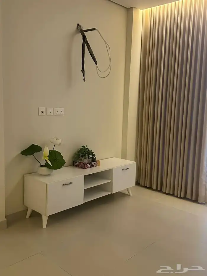 دولاب شاشة 1