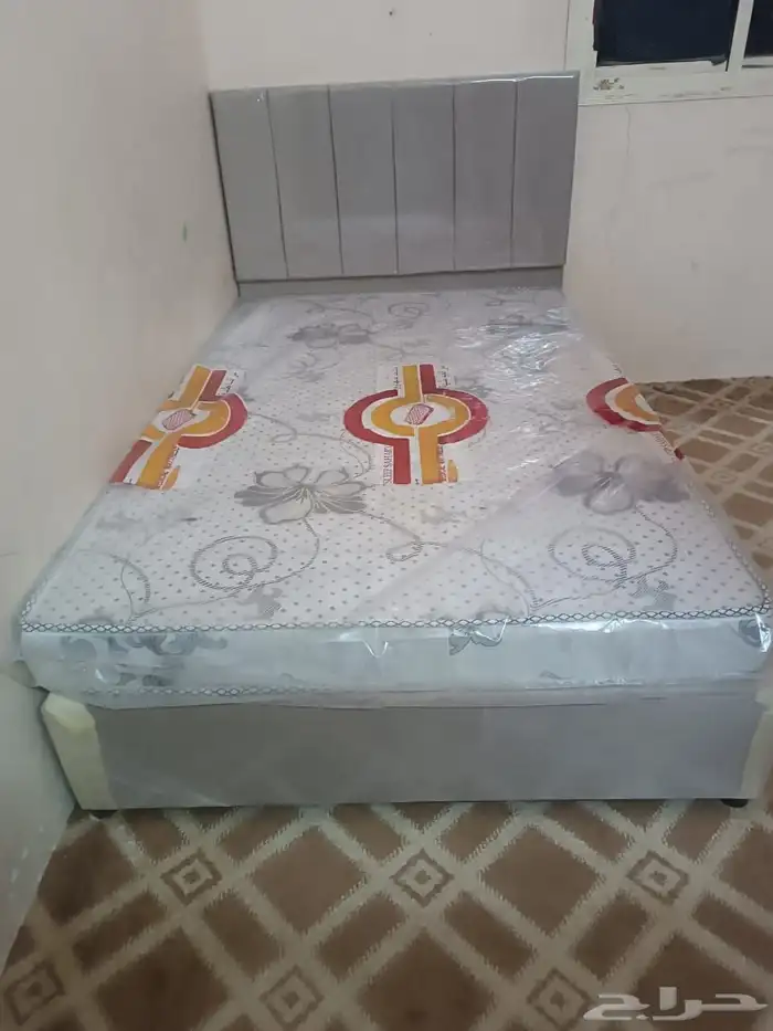 غرفة نوم كاملة  أثاث منزلي  سرير ودولاب وبطانيات 22