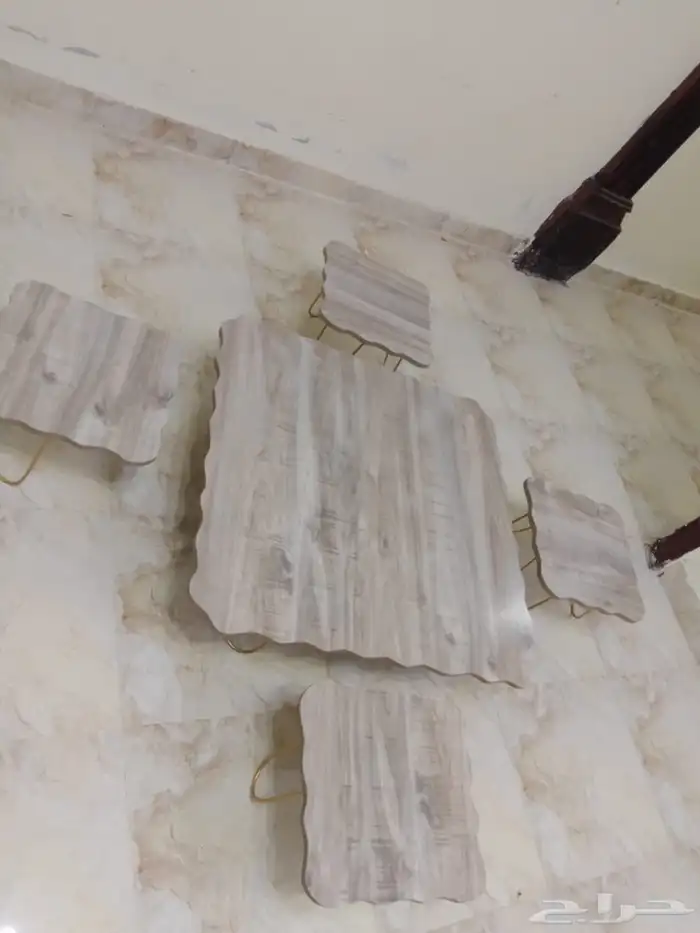 خمس طاولات مسبح مساند مذوب شمع 1