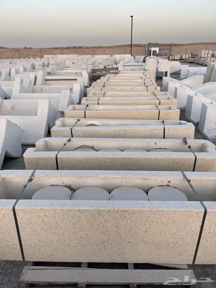 كراسي خرسانيه احواض زهور جميع اعمال زينة الحدائق 8