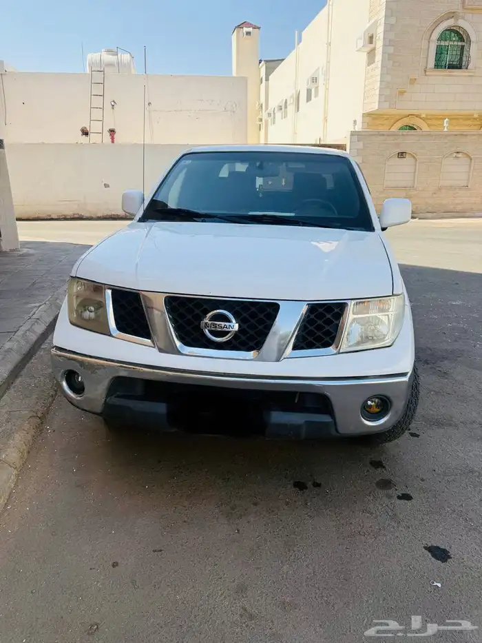 للبيع نيسان نافارا 2015 6