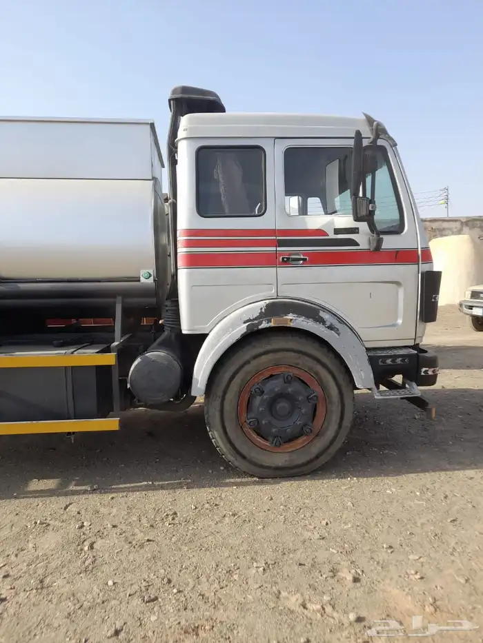 وايت مرسيدس موديل 1988 0