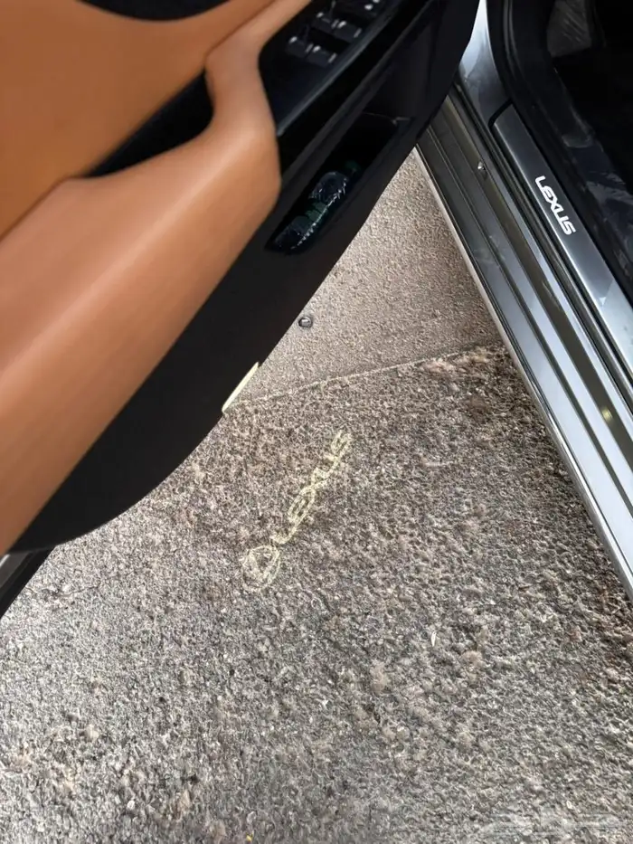 لكزس 2022 ES350 فل كامل 18