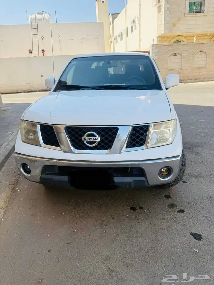 للبيع نيسان نافارا 2015 5