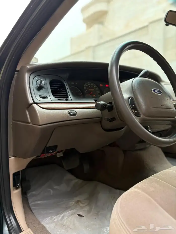 فورد كراون فكتوريا سعودي مخزن في قمه النظافه 9