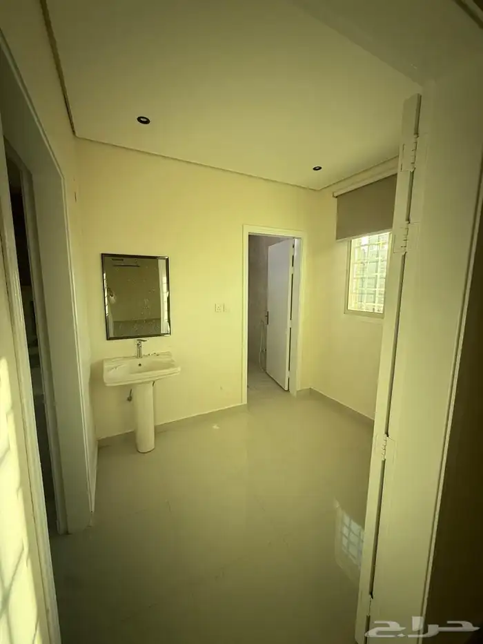 شقة للإيجار المزاحمية حي المروج 2