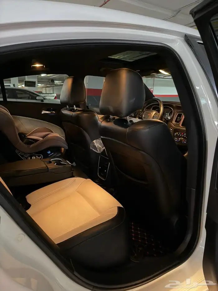 دوج تشاجر 2018 بريميوم RT 8 12