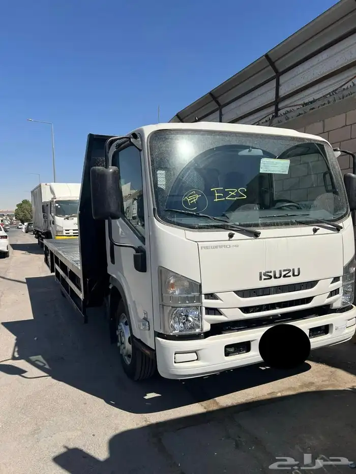 دينه للايجار الشهري مع السائق ايسوزو 2025 حجم 5.67 سم 0