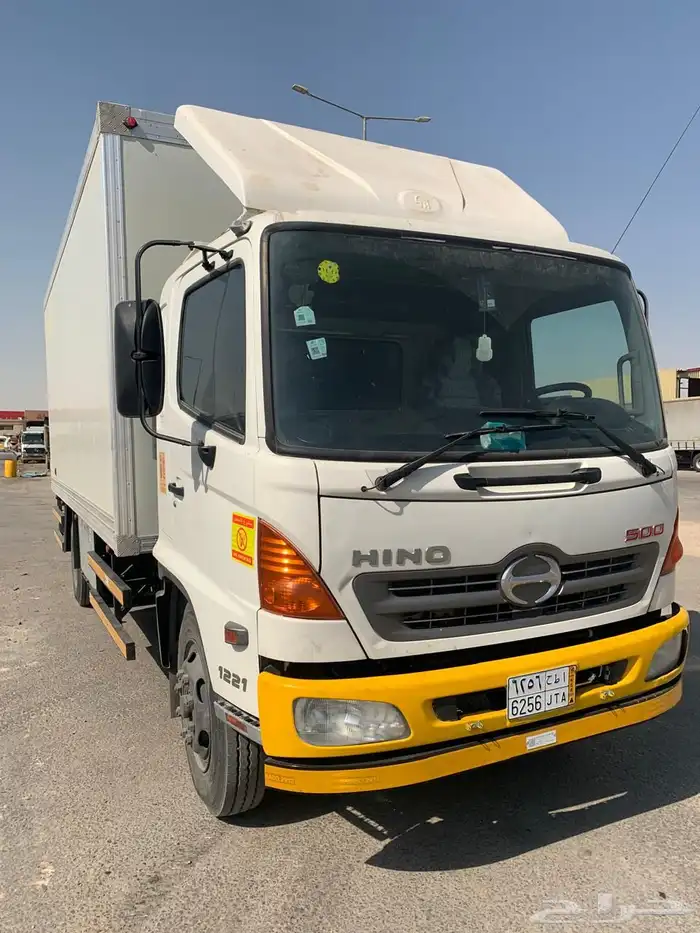 لوري هينو 2014 0