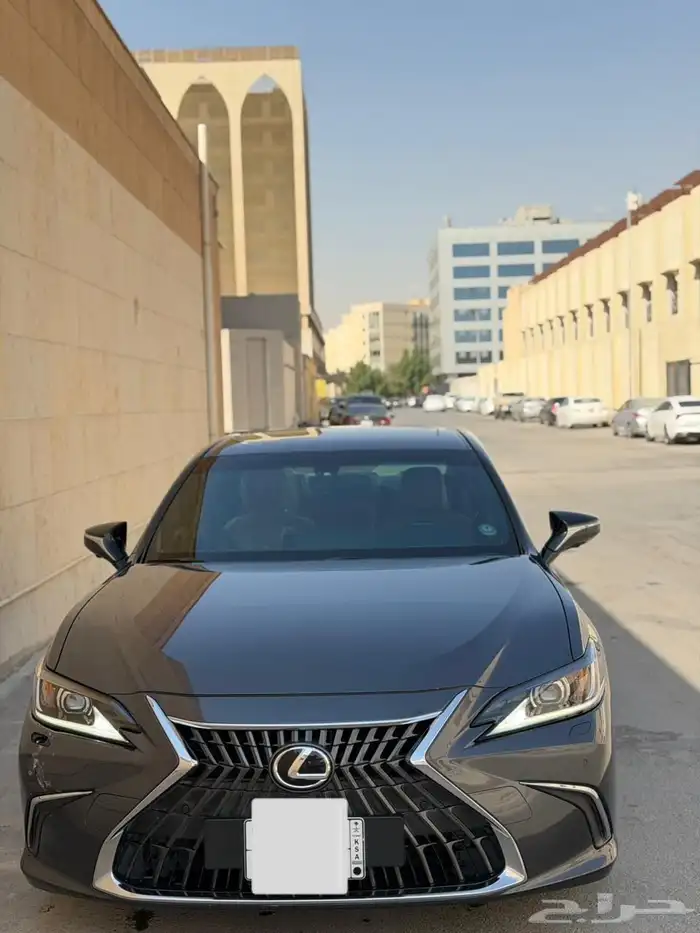 لكزس 2023 موتر اخو الجديد هابيرد ES 300 ((تم البيع )). 0