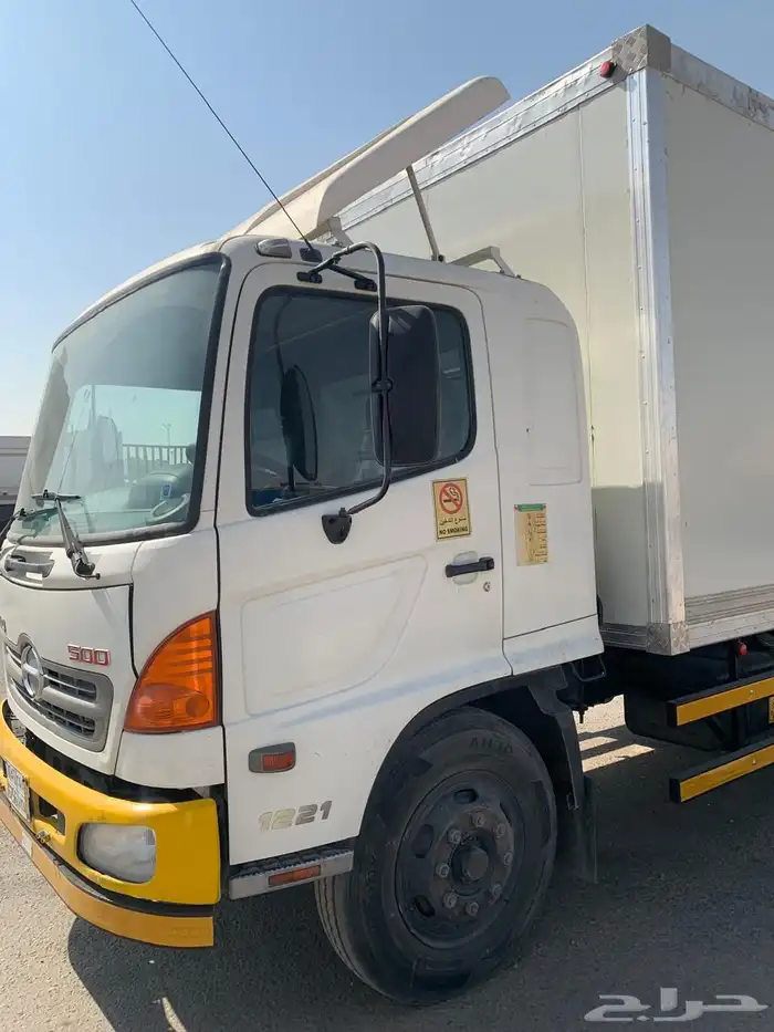 لوري هينو 2014 3