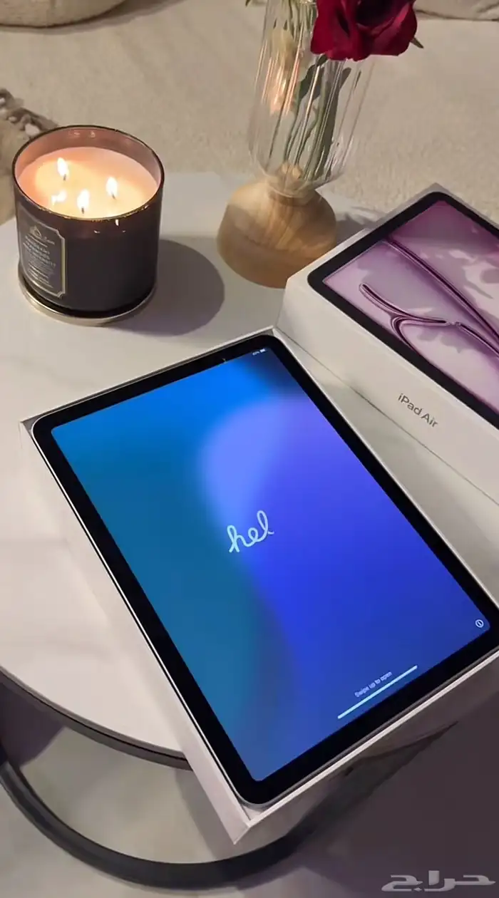 عندي ايباد اير 2025 جديد ماله 5 اشهر نظيف بكرتونه للبيع 0