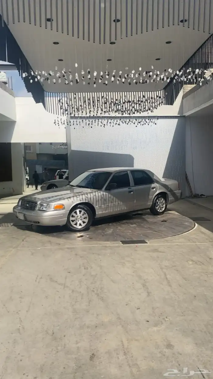 فورد كراون فكتوريا 2008 للبيع او البدل المناسب 7