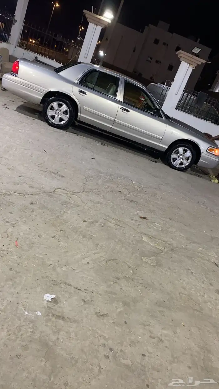 فورد فكتوريا 2010 5