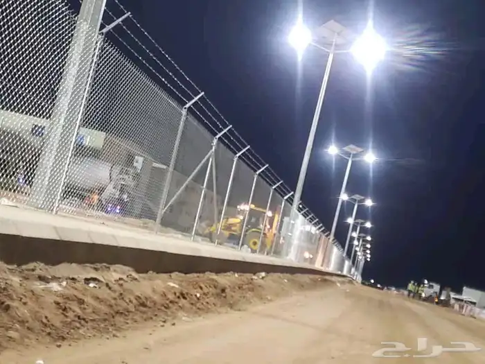 تركيب شبوك امنيه   وتوريد النخيل   وتركيب الحجر الطبيعي 13