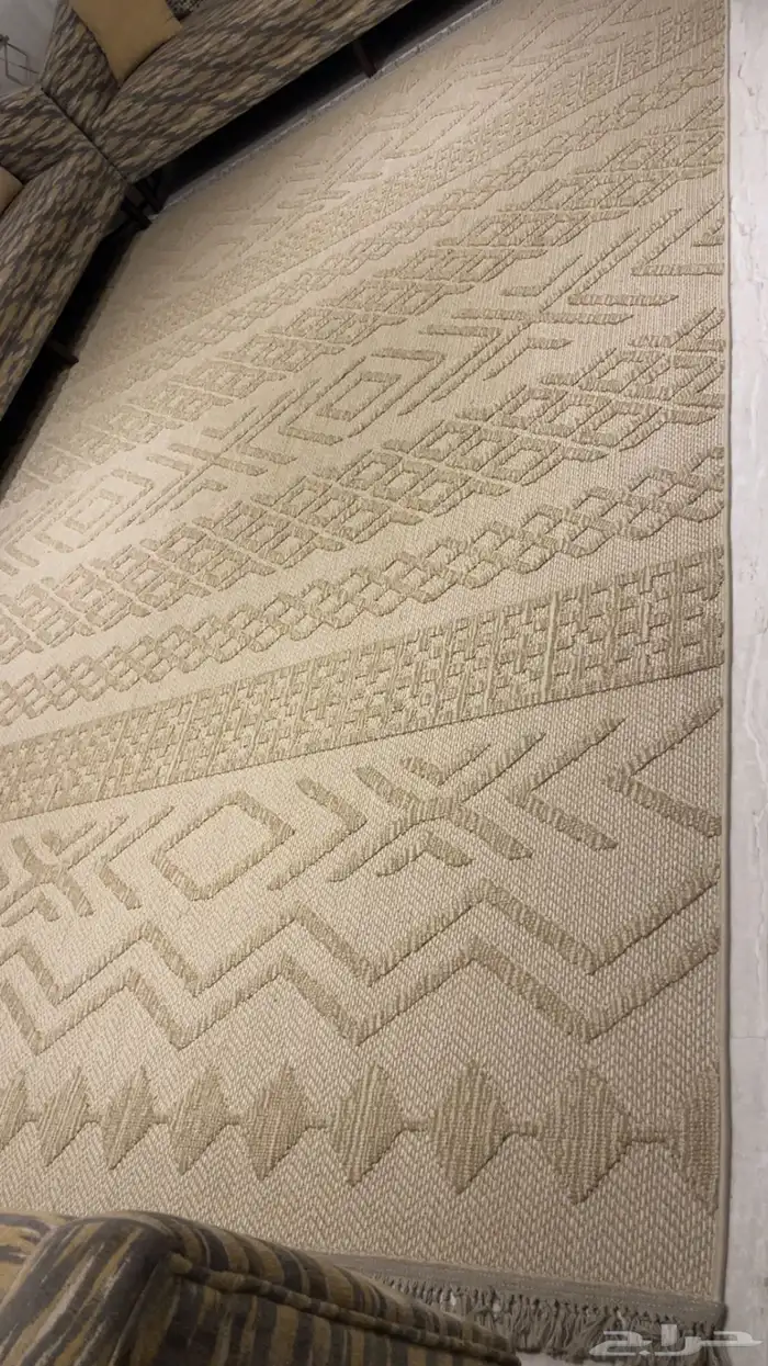 طاولة 2 وسجادة. 0