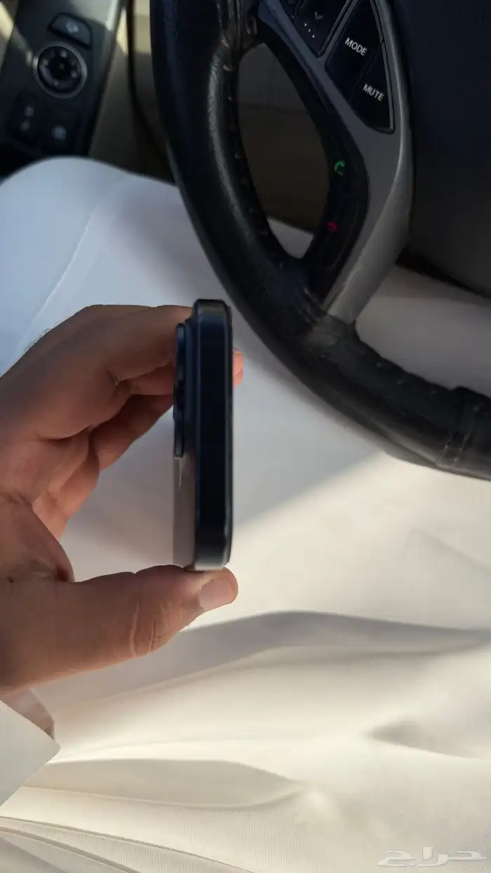 ايفون 15 برو 1