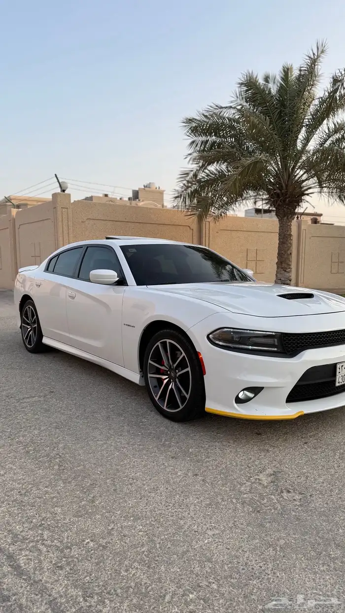 تشارجر 2021 rt تحت الضمان 17