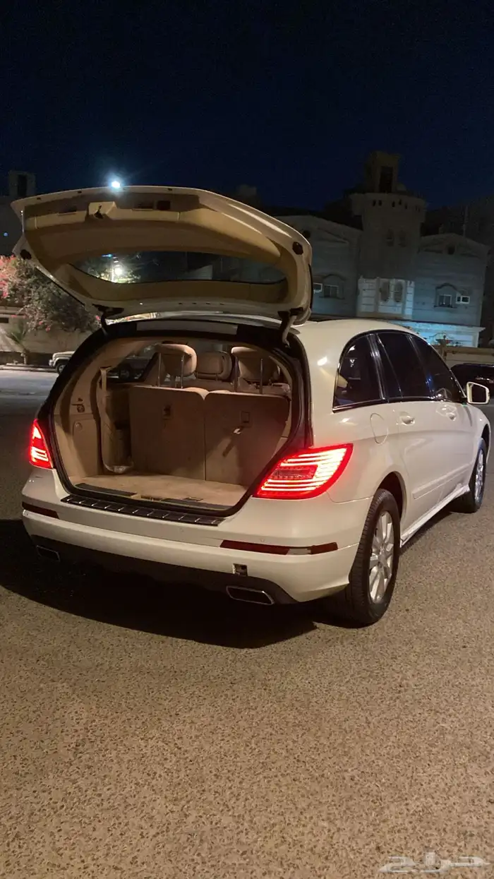 للبيع مخزن R300 2011 31