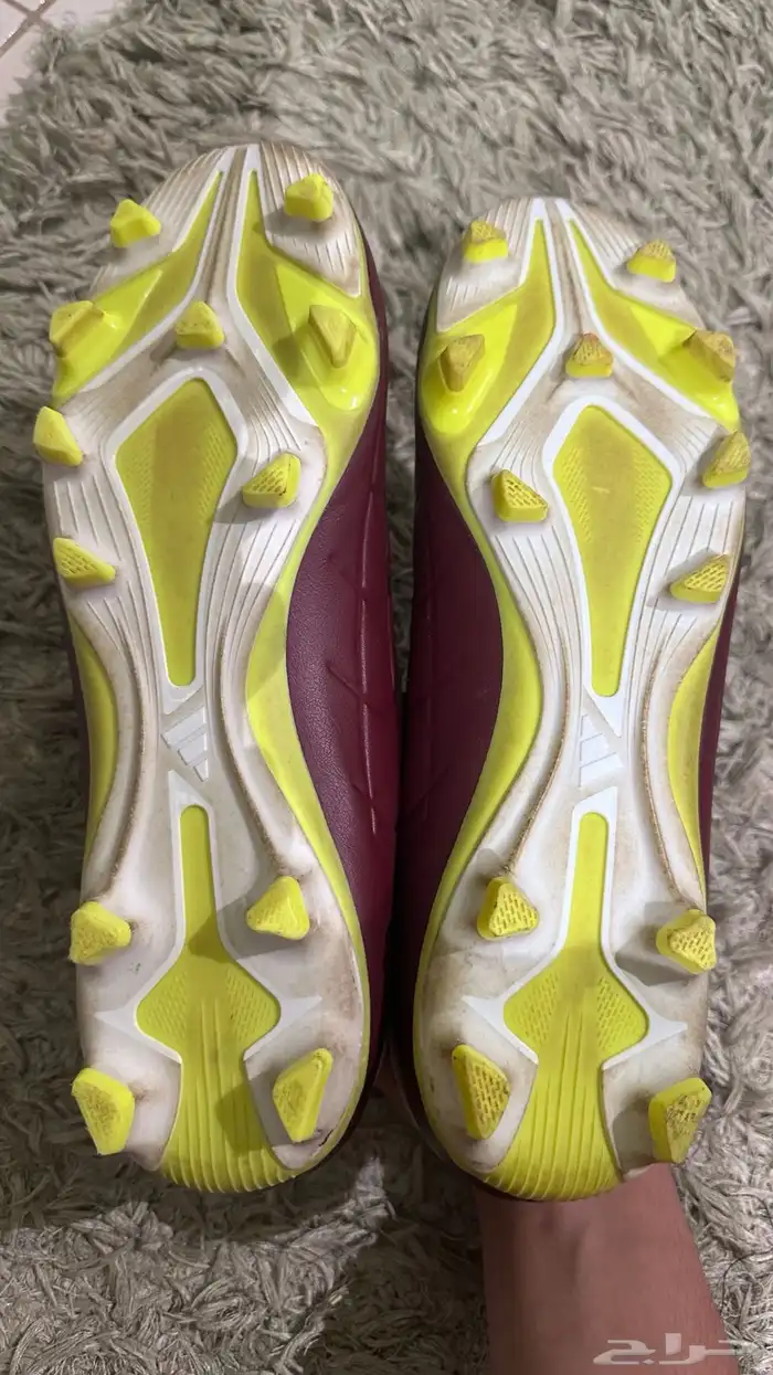 حذاء كورةقدم أديداس اصلي بسعر خيالي مستعجل مقاس45لعب مباراة 8