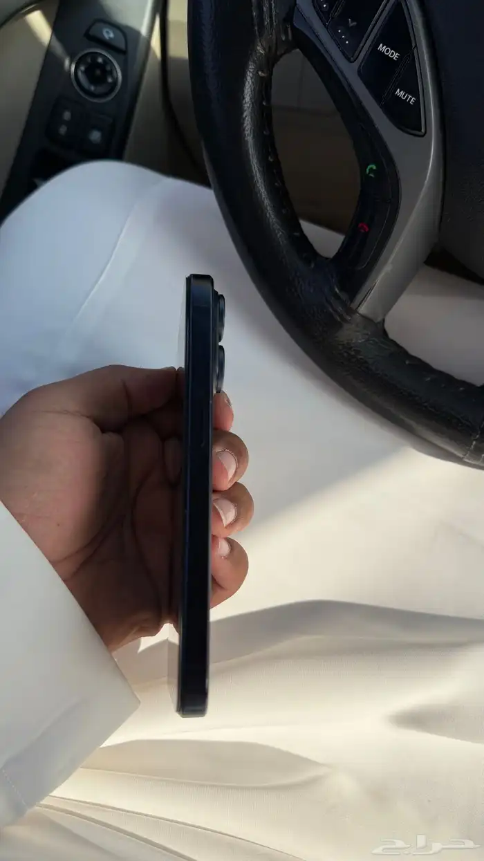 ايفون 15 برو 4