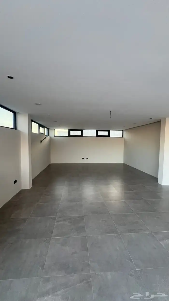 للبيع فيلا مستقله 625 متر مؤثثه حي بدر 91 18