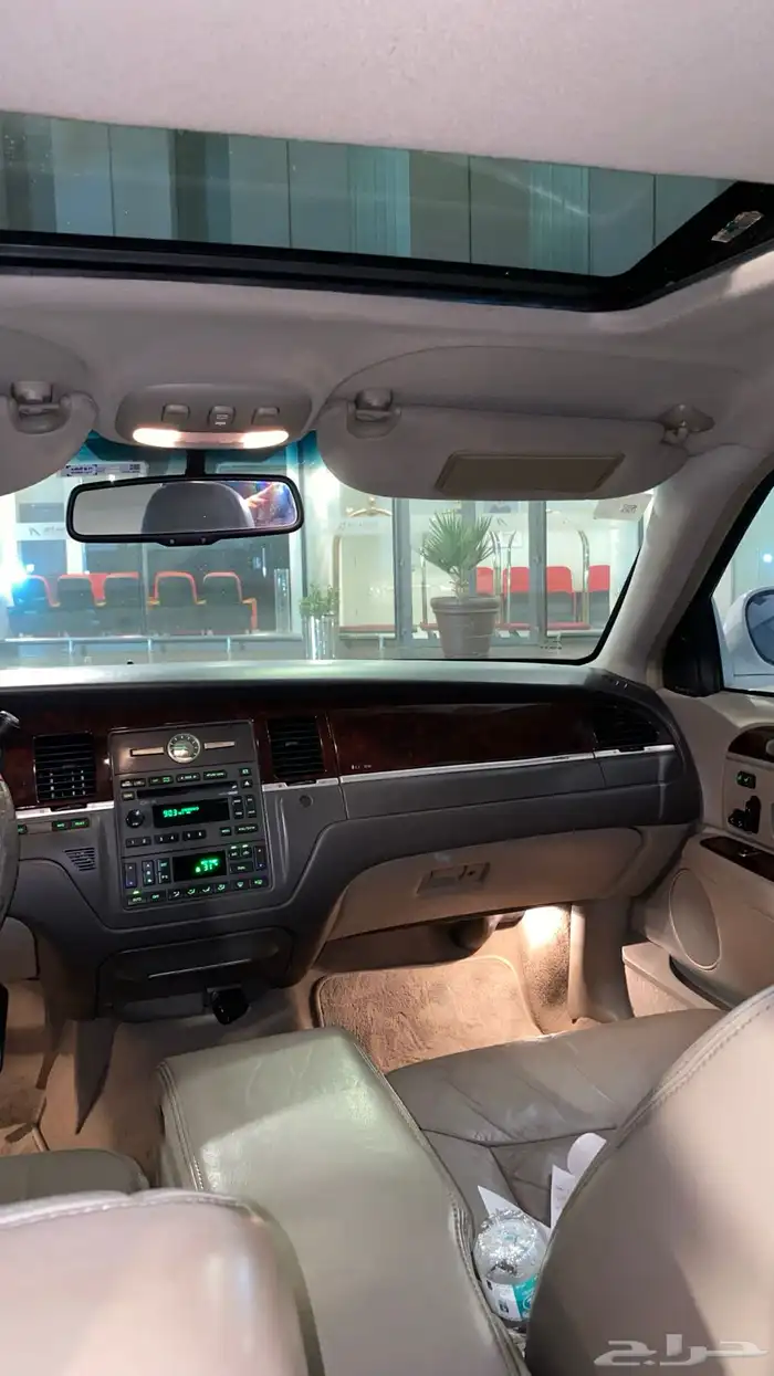 لنكولن تاون كار سقنتشر لمتد شورت 22