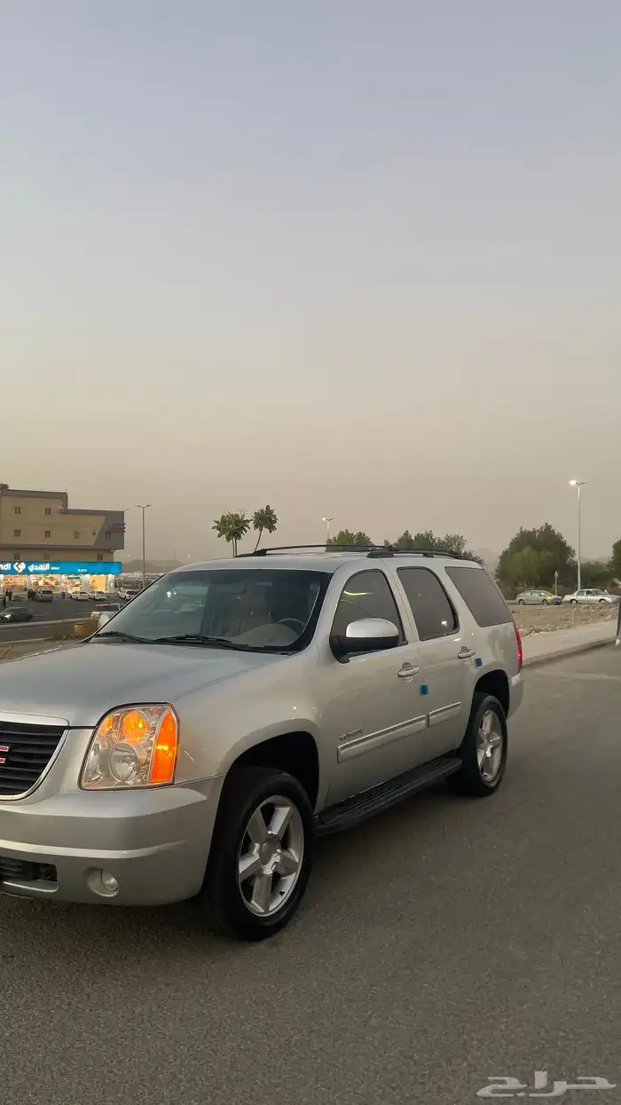 يوكن 2011 دبل نضيف جدا 5