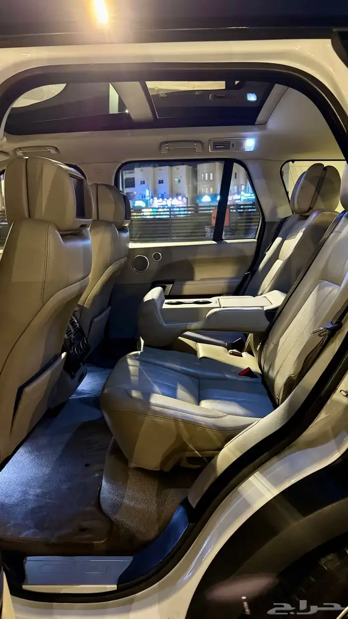 رنج روفر سوبر تشارج 15