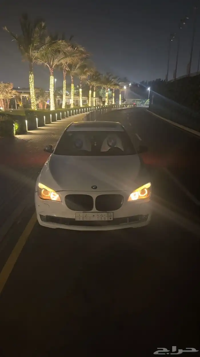 BMW750 موديل 2010 16