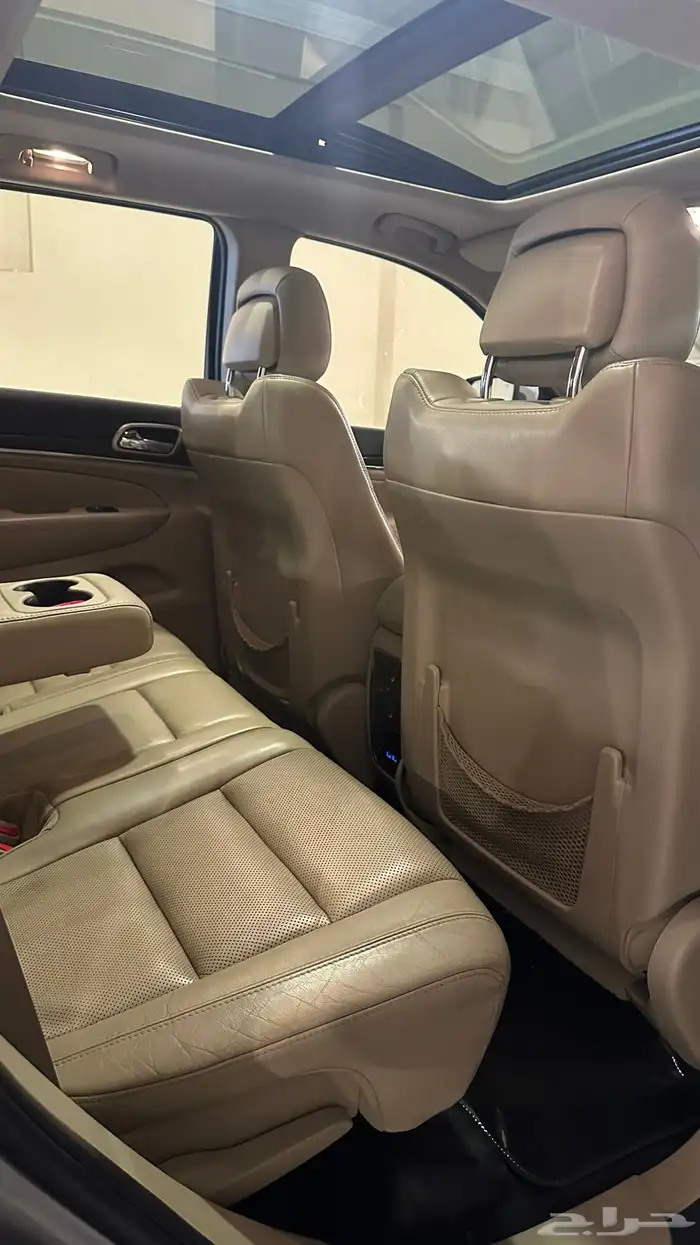 جراند شروكي (فل كامل) V8 11