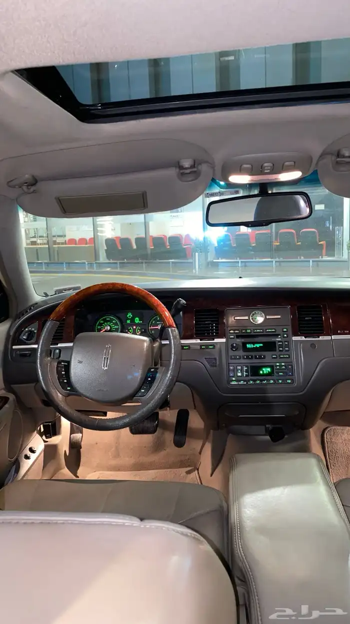 لنكولن تاون كار سقنتشر لمتد شورت 21