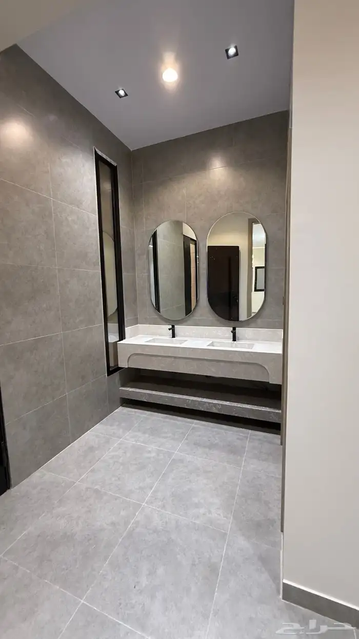 للبيع فلة جديدة بحي النفل 7